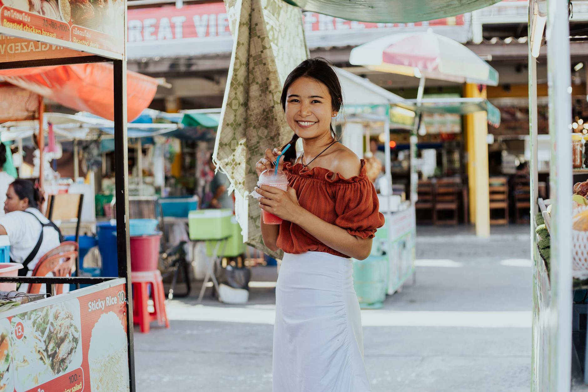 Read more about the article Laugh, Love, Land of the Thai: Dating Culture Insights